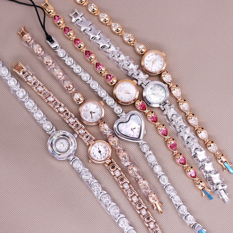 Luxury Watch Discount - ¡¡¡VENTA!!! Descuento Reloj pequeño Mini Davena