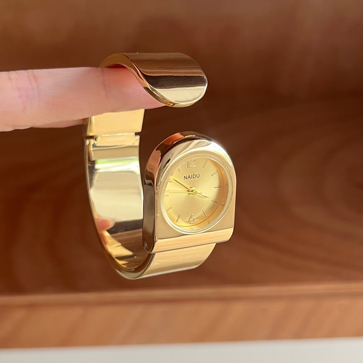 Reloj de Pulsera Dorado Nuevo  - Luxury Watch Levels reseña y precio