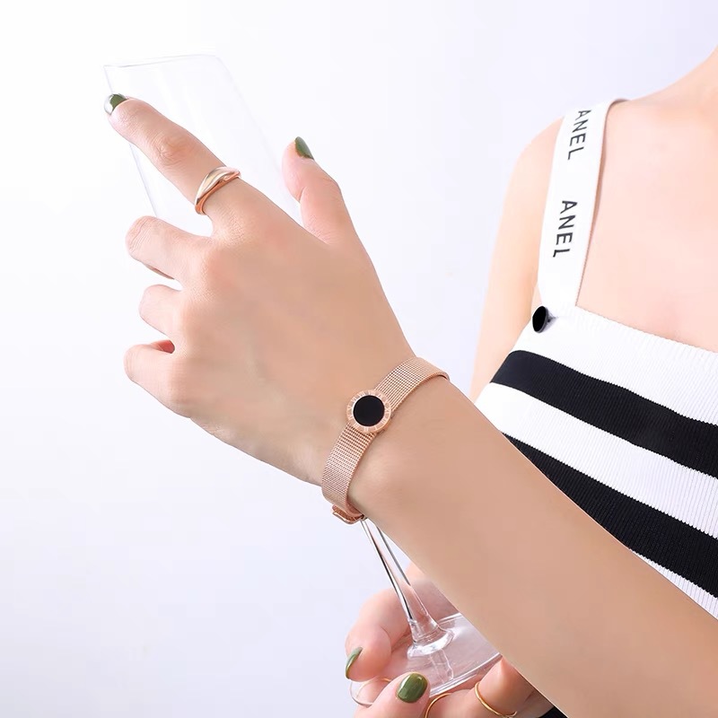 Pulseras de lujo con números r - Luxury Watch Korea reseña y precio